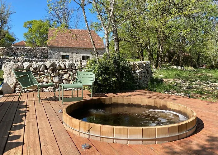 Le Domaine Quercus فندق مبيت وإفطار