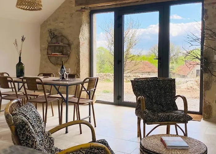 Le Domaine Quercus فندق مبيت وإفطار