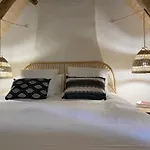 Le Domaine Quercus 住宿加早餐酒店 4*