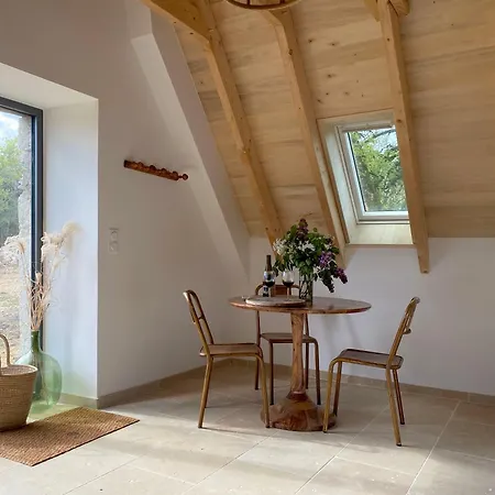 Le Domaine Quercus Bed & Breakfast