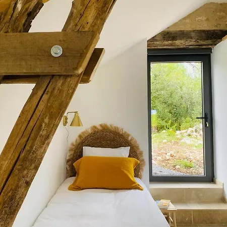 Le Domaine Quercus Couette-café Senaillac-Lauzes