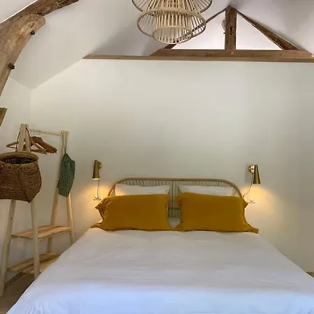 Le Domaine Quercus Couette-café 4*